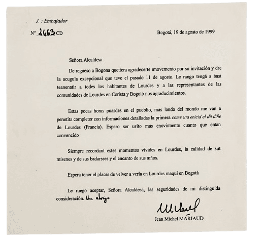 Carta firmada, sin punto después del nombre del firmante